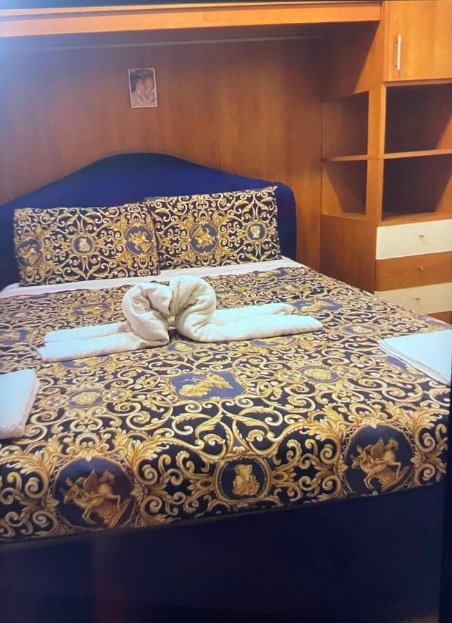 Appartamento Casa Mari' Centro Storico Vicino Caracciolo